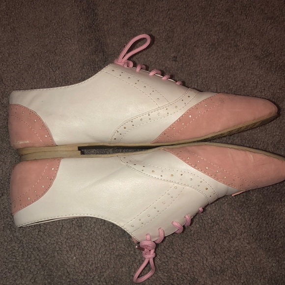 Flats . - Picture 3 of 6